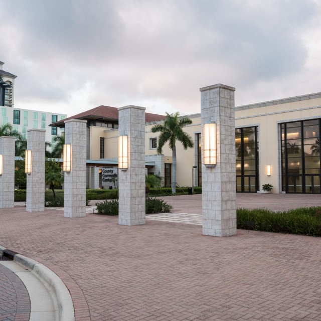 Photo of the front courtyard view in front of the five pillars surrounding the courtyard